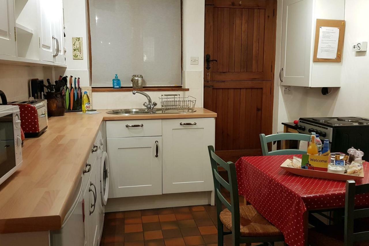 Dove Cottage, Tideswell Bagian luar foto